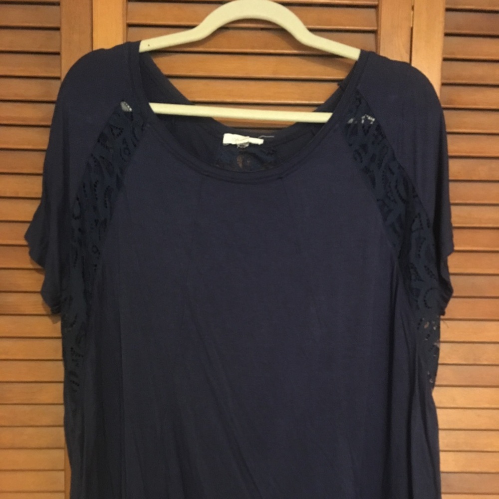 Loralette Navy Top